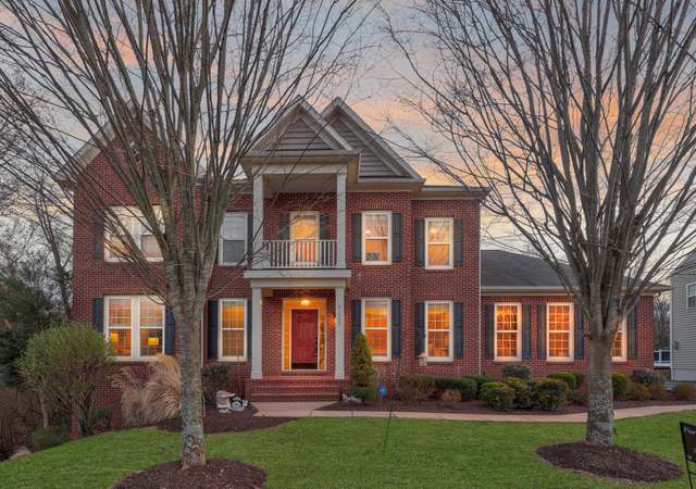 Property at 41525 Goshen Ridge Pl, Aldie, VA 20105, 5 beds, 5.5 baths