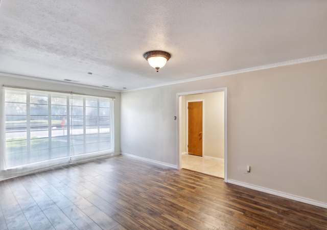Photo of 10015 Pensive Dr, Dallas, TX 75229