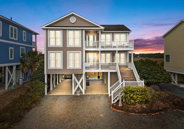 Property at 758 Ocean Blvd W, Holden Beach, NC 28462, 4 beds, 3 baths