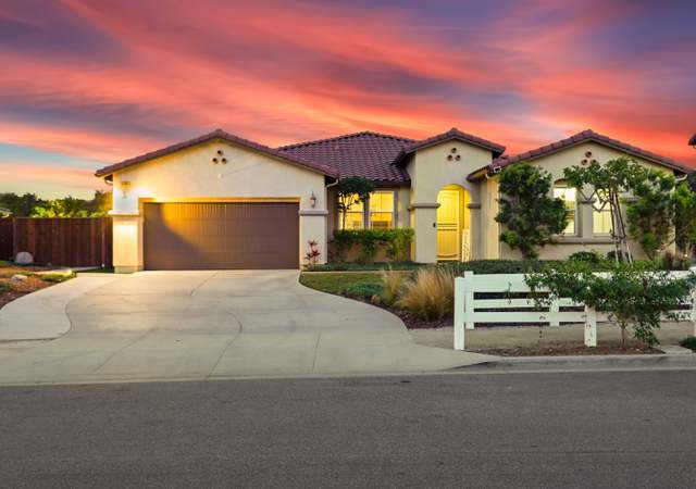Photo of 5530 Lipizzaner Cir, Oceanside, CA 92057