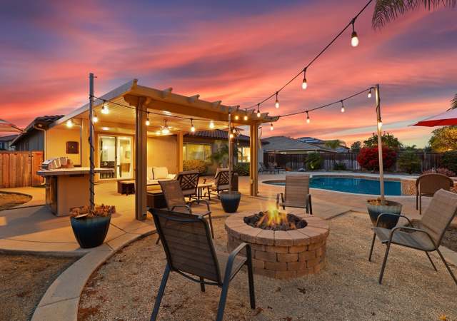 Photo of 5530 Lipizzaner Cir, Oceanside, CA 92057