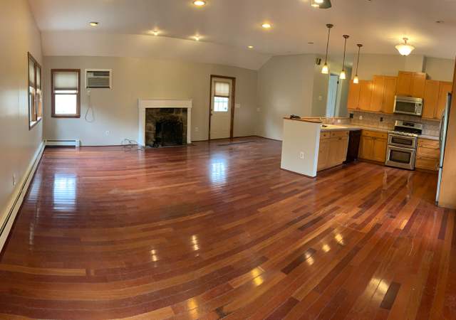 Property at 154 Longfellow Dr, Carmel, NY 10512, 2 beds, 1 bath