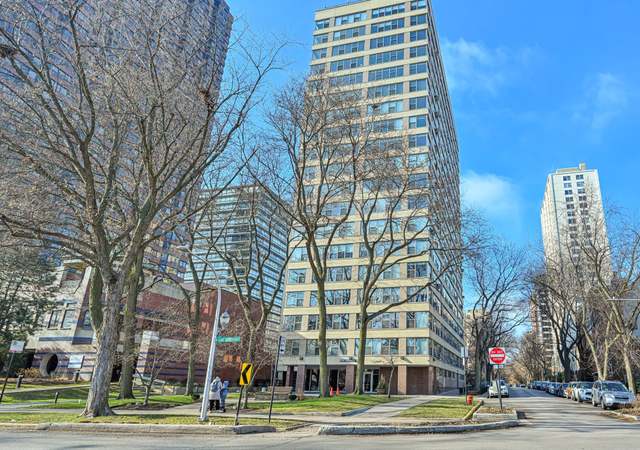 Photo of 2970 N Lake Shore Dr Unit 15E, Chicago, IL 60657