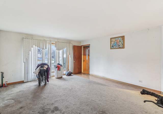 Photo of 9226 S Harding Ave, Evergreen Park, IL 60805