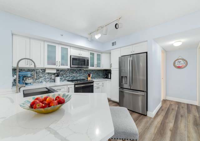 Property at 4041 San Marino Blvd #102, West Palm Beach, FL 33409, 3 beds, 2 baths