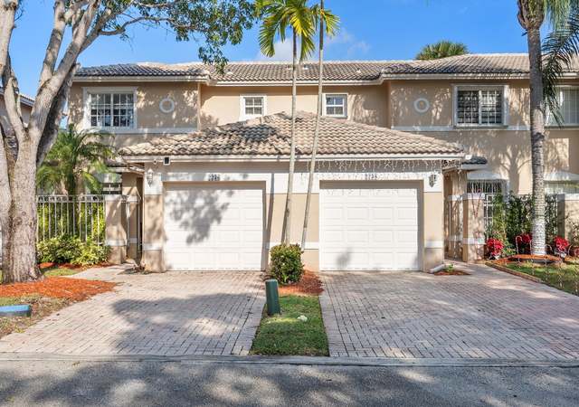 Property at 2236 NW 171st Ter, Pembroke Pines, FL 33028, 2 beds, 2.5 baths