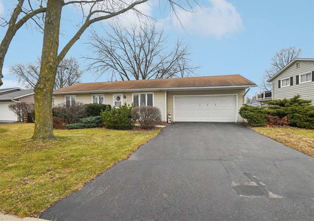 Property at 780 Laurel Dr, Aurora, IL 60506, 3 beds, 1 bath