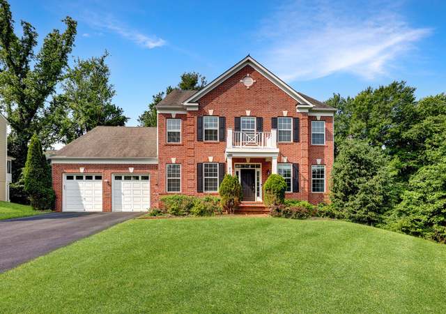 Property at 8901 Hargrove Ct, Fairfax, VA 22031, 5 beds, 4.5 baths