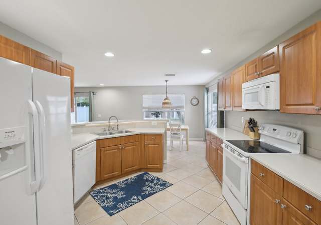 Photo of 11908 Whisper Creek Dr, Riverview, FL 33569