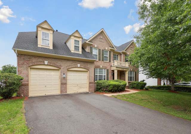 Property at 2068 Powells Landing Cir, Woodbridge, VA 22191, 6 beds, 5 baths
