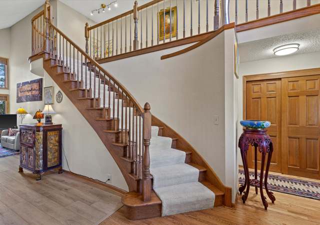 Property at N21W24113 Dorchester Dr Unit 17F, Pewaukee, WI 53072, 3 beds, 2.5 baths