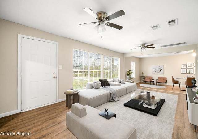 Property at 7921 Oak Knoll Ln, Houston, TX 77028, 5 beds, 2 baths