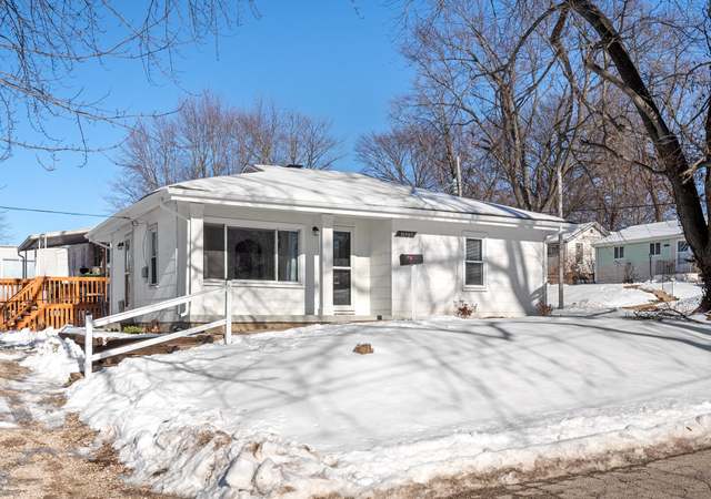 Photo of 10905 Lee Ln, St Ann, MO 63074