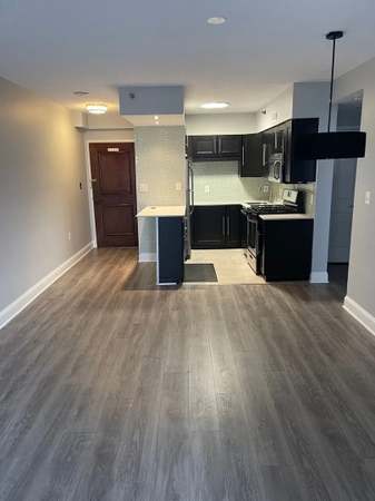 Photo of 4801 Fairmont Ave #611, Bethesda, MD 20814