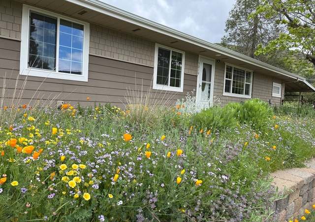 Property at 5010 Mariposa St, Mariposa, CA 95338, 3 beds, 2 baths