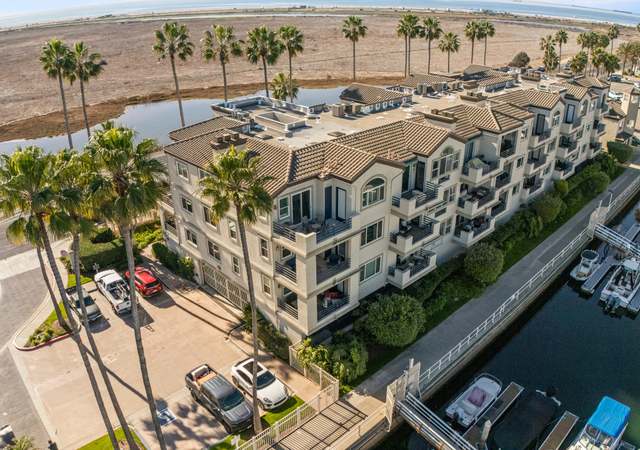 Photo of 4165 Warner Ave #206, Huntington Beach, CA 92649