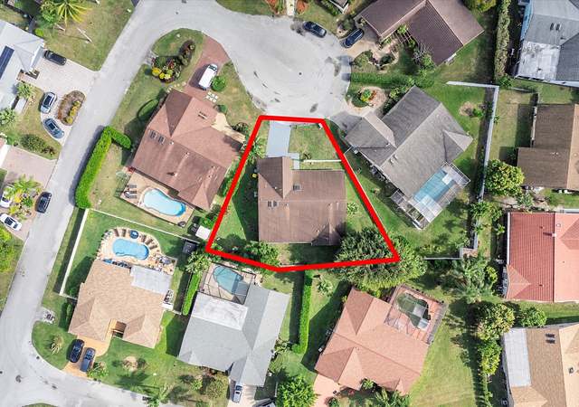 Property at 8017 NW 83rd Way, Tamarac, FL 33321, 3 beds, 2.5 baths