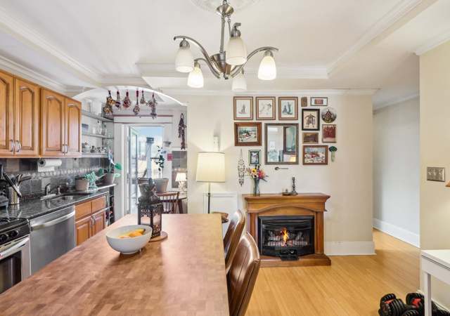 Property at 411 S 9th St Unit 4F, Philadelphia, PA 19147, 1 bed, 1 bath