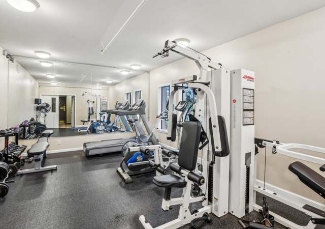 Property at 7548 SW Barnes Rd Unit G, Portland, OR 97225, 1 bed, 1 bath