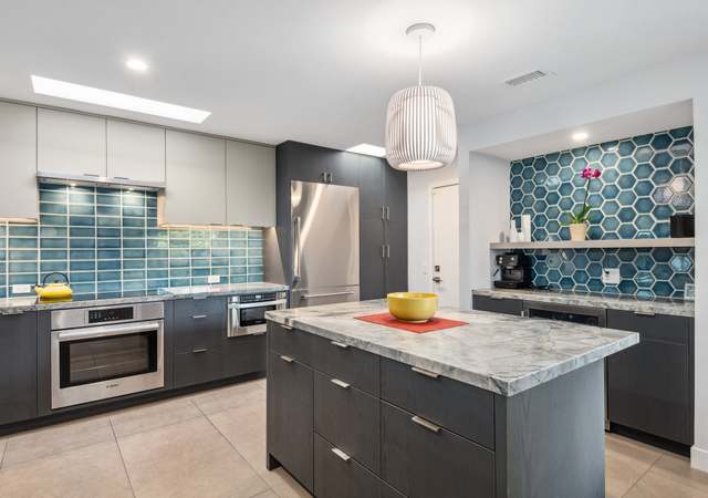 Property at 1839 Via Aguila, Palm Springs, CA 92264, 3 beds, 2.5 baths