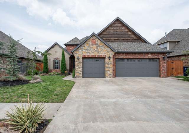 Property at 11029 NW 22nd St, Yukon, OK 73099, 3 beds, 2.5 baths