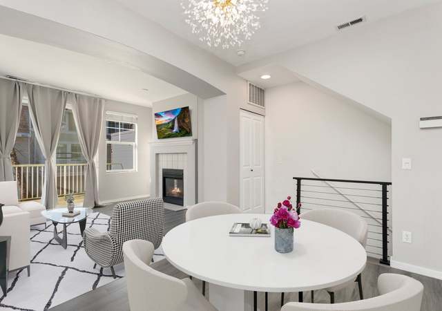 Property at 23215 60th Pl S Unit 5-5, Kent, WA 98032, 2 beds, 2.5 baths