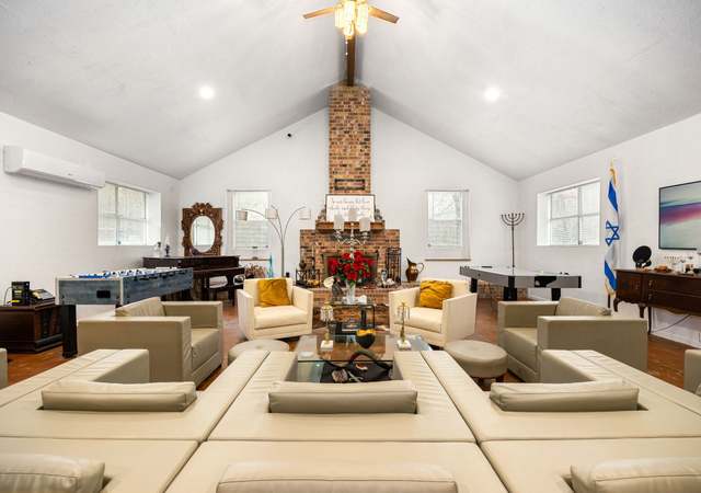 Property at 123 Sunfish Ln, Huntsville, TX 77320, 2 beds, 2 baths
