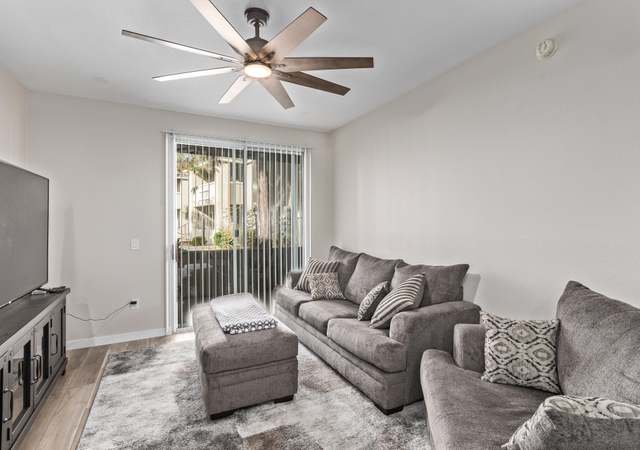 Property at 2929 W Yorkshire Dr #1118, Phoenix, AZ 85027, 1 bed, 1 bath