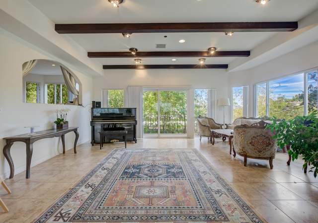 Property at 4330 Alhama Dr, Woodland Hills, CA 91364, 4 beds, 3.5 baths