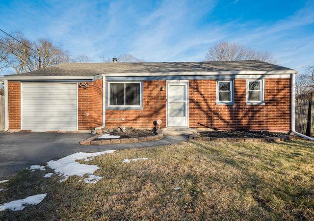 Property at 1695 N Thompson Dr, Bay Shore, NY 11706, 3 beds, 2.5 baths