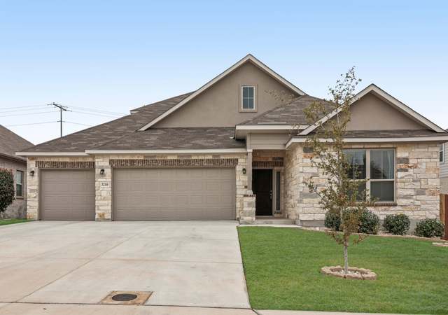 Photo of 3210 Roan St, New Braunfels, TX 78130-6831