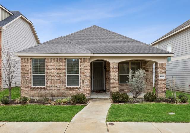 Property at 1025 Marietta Ln, Aubrey, TX 76227, 3 beds, 2 baths
