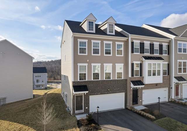 Photo of 106 Sweetwater Dr, Moon/crescent Twp, PA 15108