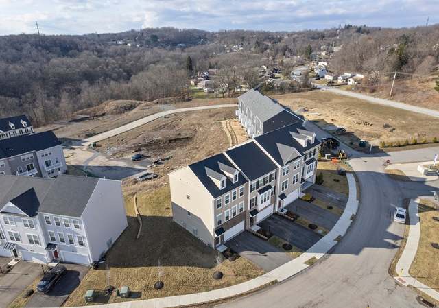 Photo of 106 Sweetwater Dr, Moon/crescent Twp, PA 15108