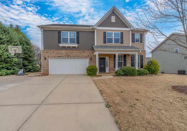 Property at 370 Slate Dr, Boiling Springs, SC 29316, 4 beds, 2.5 baths