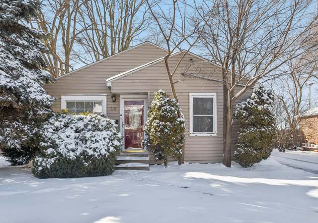 Property at 22 N Lewis Ave, Waukegan, IL 60085, 2 beds, 1 bath
