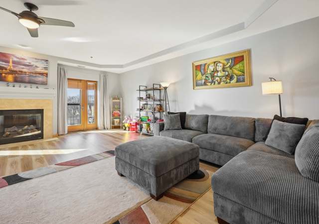 Property at 3710 N Oakland Ave #304, Shorewood, WI 53211, 2 beds, 2 baths