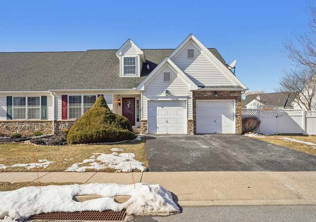 Property at 1234 Briarwood Ln, Easton, PA 18040, 2 beds, 2.5 baths