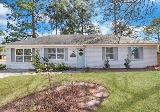 Property at 9 Cross Bow Ct, Savannah, GA 31406, 4 beds, 2 baths