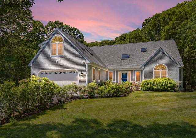 Property at 214 Quaker Rd, Falmouth, MA 02540, 5 beds, 3.5 baths