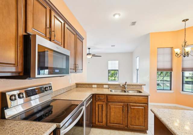 Photo of 12018 SE 175th Loop, Summerfield, FL 34491