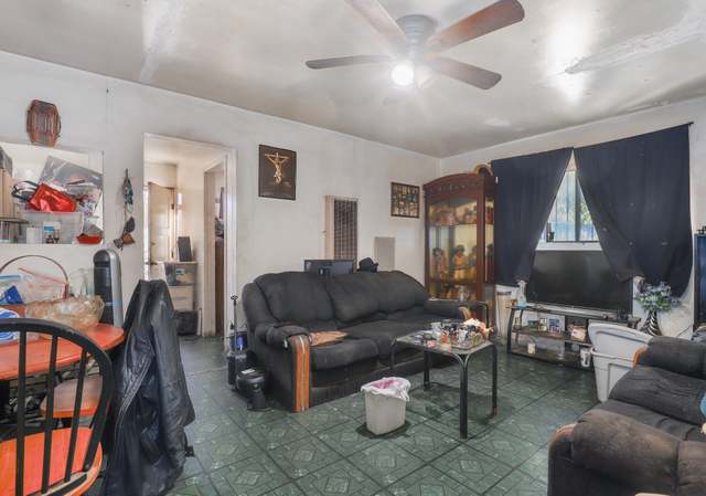 Property at 126 W Century Blvd, Los Angeles, CA 90003, 1 bed, 1 bath