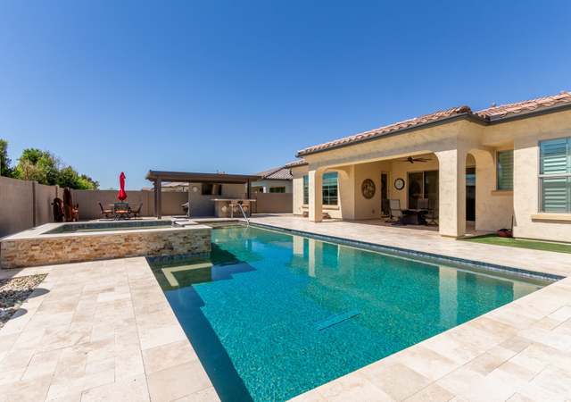 Property at 11721 W Parkway Ln, Avondale, AZ 85323, 3 beds, 2.5 baths