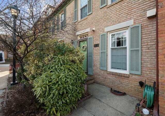 Photo of 416 W Glebe Rd, Alexandria, VA 22305