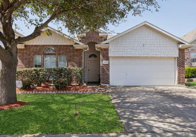 Property at 1120 Blackburn Dr, Fort Worth, TX 76120, 3 beds, 2 baths