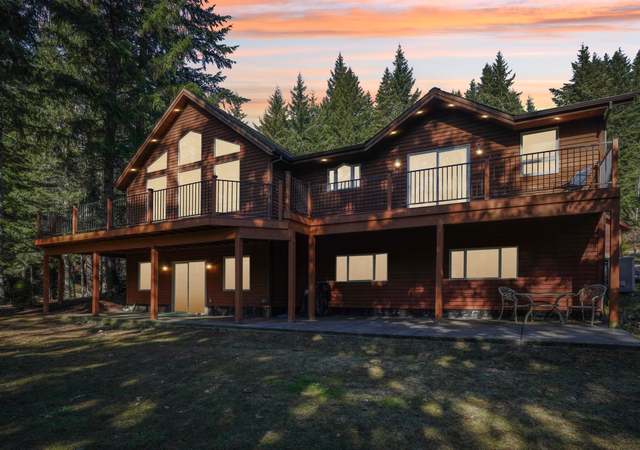 Property at 232 Upper Lakeview Rd, White Salmon, WA 98672, 4 beds, 3 baths