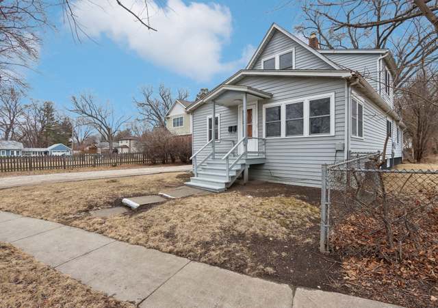 Property at 107 N River Rd, Fox River Grove, IL 60021, 3 beds, 2 baths