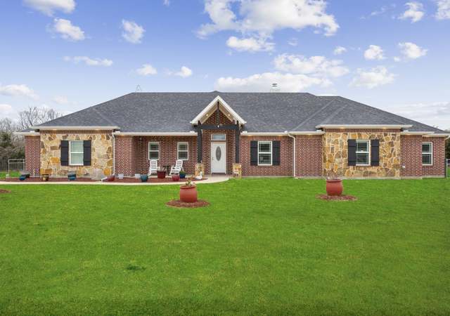 Property at 1351 Canales Trl, Farmersville, TX 75442, 4 beds, 2 baths