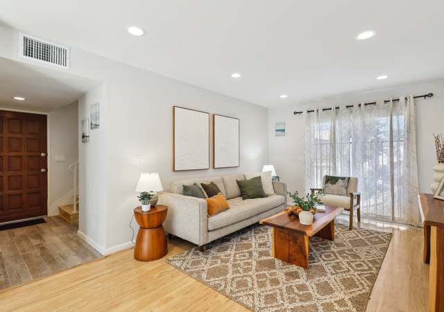 Photo of 5695 Caminito Katerina, San Diego, CA 92111