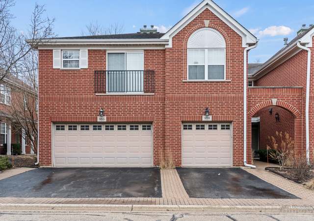 Property at 955 Kensington Dr, Northbrook, IL 60062, 3 beds, 2.5 baths